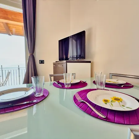 Panoramic Iseo View House With Pool - Free Box Car Appartement *