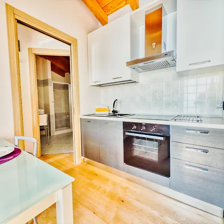 Appartement Panoramic Iseo View House With Pool - Free Box Car Parzanica